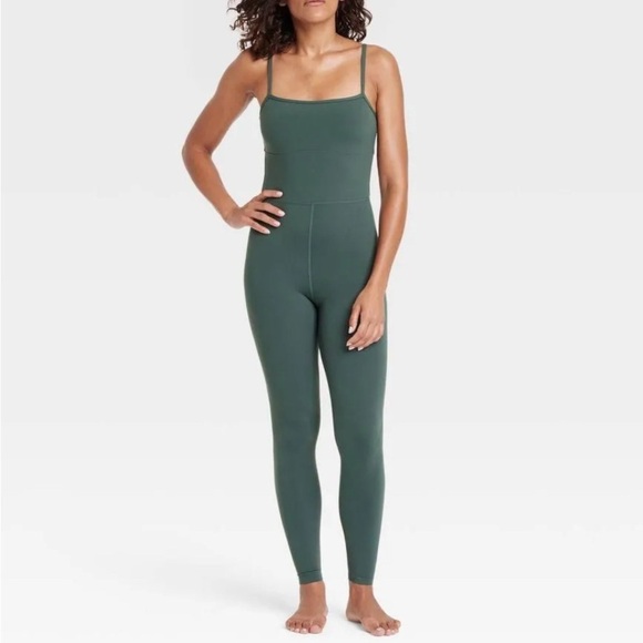 Large Green Spaghetti Strap Jumpsuit All in Motion - Picture 1 of 8